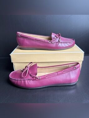 NIB Michael Kors Sutton Moc Dark Berry Leather Flat Loafers Shoes Women’s 9.5